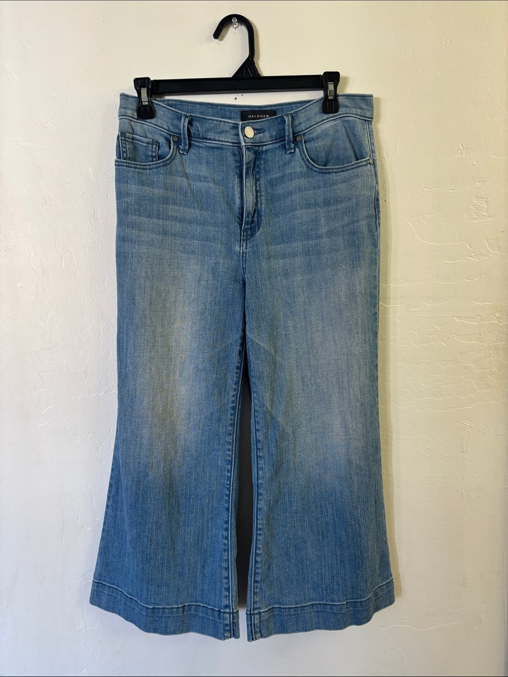 Halogen Light Wash Wide Leg Cropped Jeans